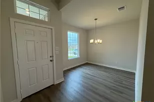613 James Parker Cir, Killeen, TX 76542 - Photo 2