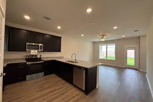 613 James Parker Cir, Killeen, TX 76542 - Photo 4