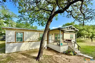 991 Co Rd 130, Edna, TX 77957 - Photo 6