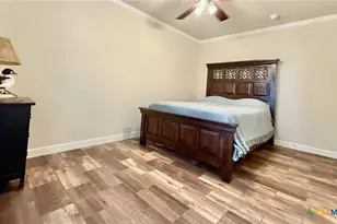 991 Co Rd 130, Edna, TX 77957 - Photo 38