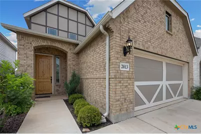 2013 Flametree Avenue, New Braunfels, TX 78132 - Photo 2