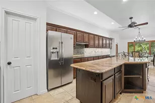 9331 Gardenia Bend Dr, Garden Ridge, TX 78266 - Photo 10