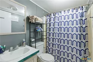 112 Cresthill Causeway, Kyle, TX 78640 - Photo 14