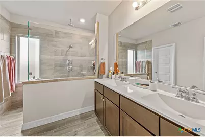 729 Tupelo Tank Drive, New Braunfels, TX 78130 - Photo 6