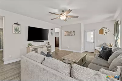 729 Tupelo Tank Drive, New Braunfels, TX 78130 - Photo 12