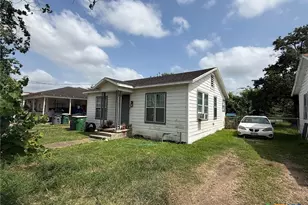 1105 E San Antonio St, Victoria, TX 77901 - Photo 10