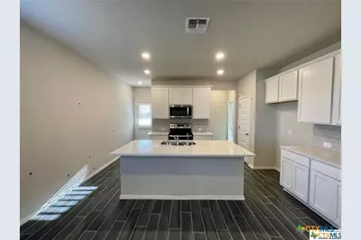 2445 Ayers Dr., Seguin, TX 78155 - Photo 4