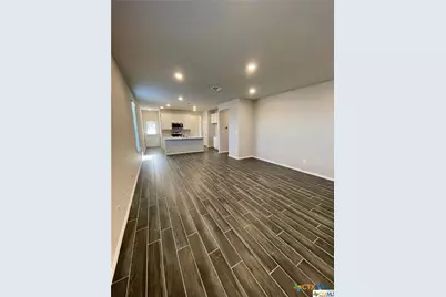 2445 Ayers Dr., Seguin, TX 78155 - Photo 6