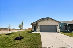 2445 Ayers Dr, Seguin, TX 78155 - Photo 16