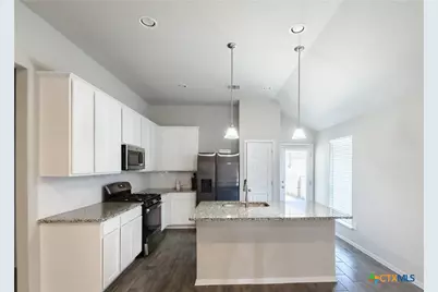 139 Lyndon Drive, San Marcos, TX 78666 - Photo 6