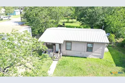 1104 Taylor Avenue, Victoria, TX 77901 - Photo 2