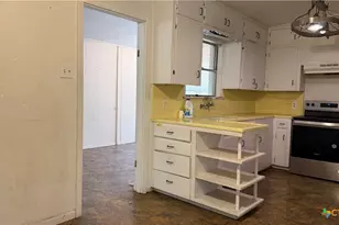 3606 Greenwood St, Victoria, TX 77901 - Photo 10