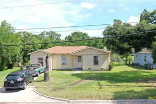 1904 E Red River St, Victoria, TX 77901 - Photo 2