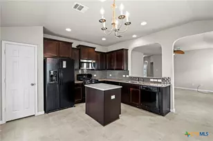 213 Hoya Ln, San Marcos, TX 78666 - Photo 4