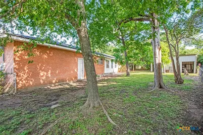 1401 N East Street, Belton, TX 76513 - Photo 26