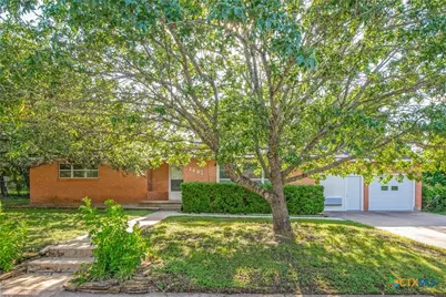 1401 N East Street, Belton, TX 76513 - Photo 2