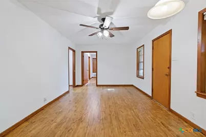 1401 N East Street, Belton, TX 76513 - Photo 6