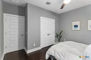 504 Blackson Ave, Austin, TX 78752 - Photo 22