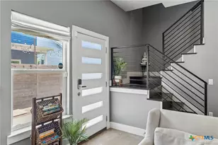 504 Blackson Ave, Austin, TX 78752 - Photo 6