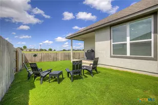 708 Willowbrook, New Braunfels, TX 78130 - Photo 28