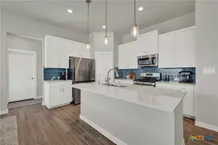 708 Willowbrook, New Braunfels, TX 78130 - Photo 10
