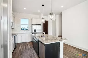 289 Star Grass, Spring Branch, TX 78070 - Photo 6