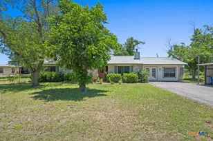 1961 Bolton Rd, Marion, TX 78124 - Photo 2