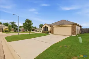1020 Jamestown Dr, Temple, TX 76504 - Photo 2