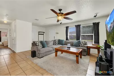 603 NW Crossing Drive, New Braunfels, TX 78130 - Photo 2