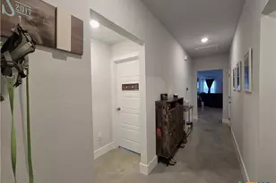 1051 LEXINGTON Dr, Copperas Cove, TX 76522 - Photo 2