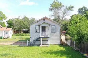 1704 N Goldman St, Victoria, TX 77901 - Photo 10
