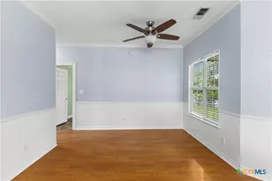 1405 Azalea Ln, New Braunfels, TX 78130 - Photo 14