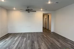 1924 Hayes St, Temple, TX 76502 - Photo 8