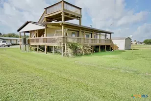 1108 W Tyler Ave, Port O'Connor, TX 77982 - Photo 4
