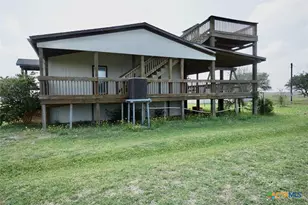 1108 W Tyler Ave, Port O'Connor, TX 77982 - Photo 4