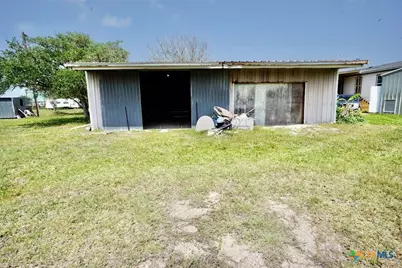1108 W Tyler Avenue, Port O'Connor, TX 77982 - Photo 36