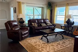 156 Silkstone St, Hutto, TX 78634 - Photo 2