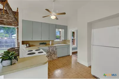 111 Basel Street, New Braunfels, TX 78130 - Photo 16