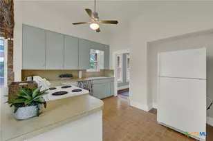 111 Basel St, New Braunfels, TX 78130 - Photo 14