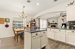 357 Creekview Way, New Braunfels, TX 78130 - Photo 10