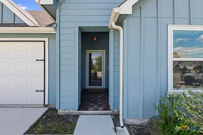 404 Signe, Seguin, TX 78155 - Photo 4