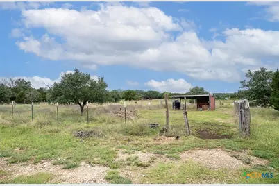 7075 Rr 1869, Liberty Hill, TX 78642 - Photo 36