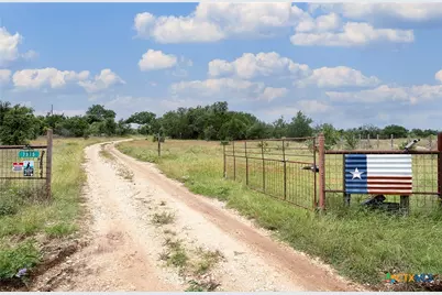 7075 Rr 1869, Liberty Hill, TX 78642 - Photo 36