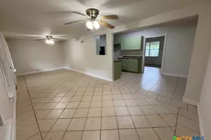 236 Hilltop Dr, Victoria, TX 77905 - Photo 12