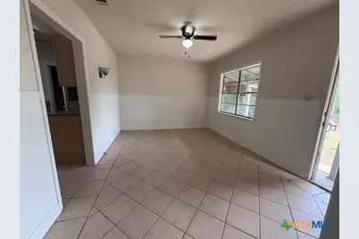 236 Hilltop Drive, Victoria, TX 77905 - Photo 6