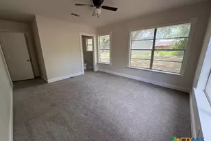236 Hilltop Dr, Victoria, TX 77905 - Photo 14