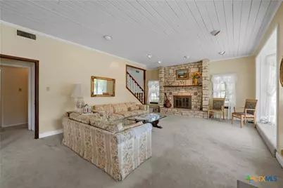 803 S Stallworth, Rosebud, TX 76570 - Photo 6