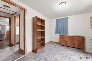 11615 Kingsbury Rd, Kingsbury, TX 78638 - Photo 26