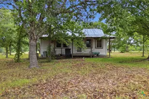 11615 Kingsbury Rd, Kingsbury, TX 78638 - Photo 8