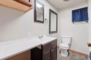11615 Kingsbury Rd, Kingsbury, TX 78638 - Photo 24